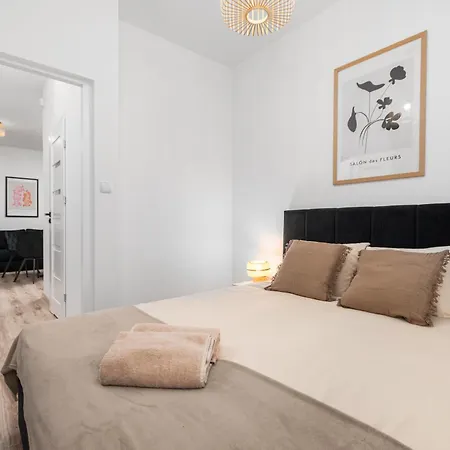 Apartament Coco Premium Radosc *
